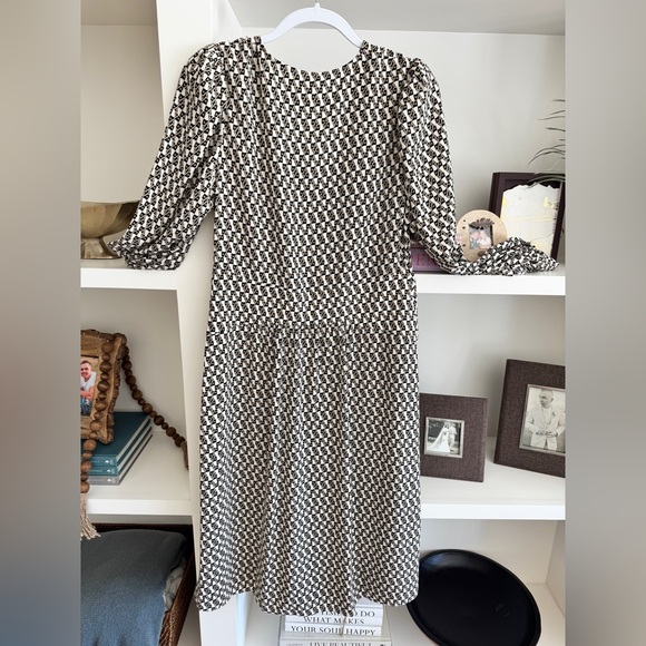 Diane von Furstenberg Myla in DVF LOGO Dress - Picture 7 of 16